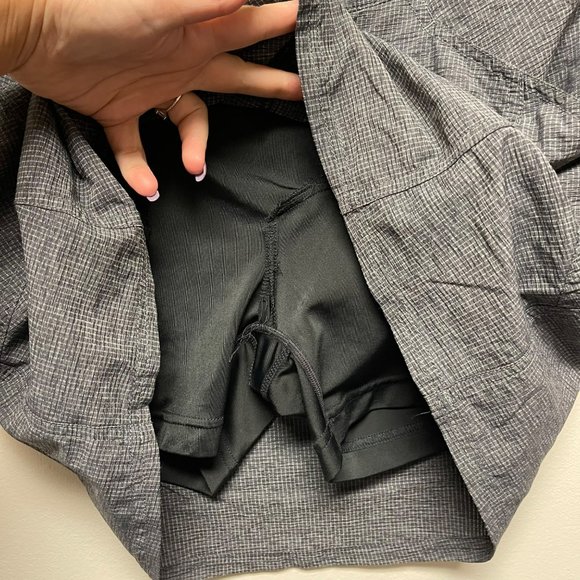 MARMOT Gray Lightweight Skirt with built in Shorts Size 4 - Picture 7 of 9